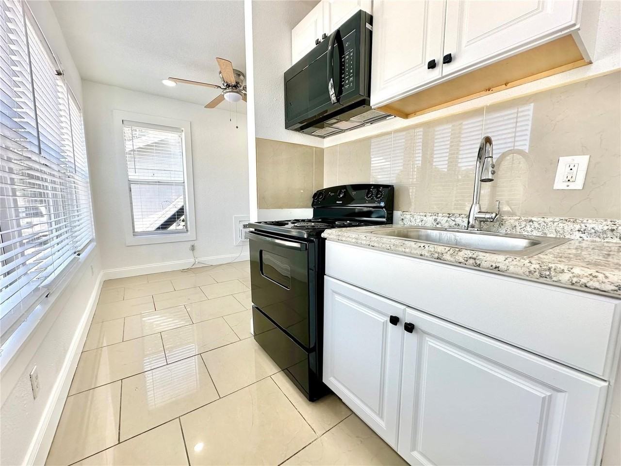 503 N Ridgewood Ave #1 - Photo 3 of 6