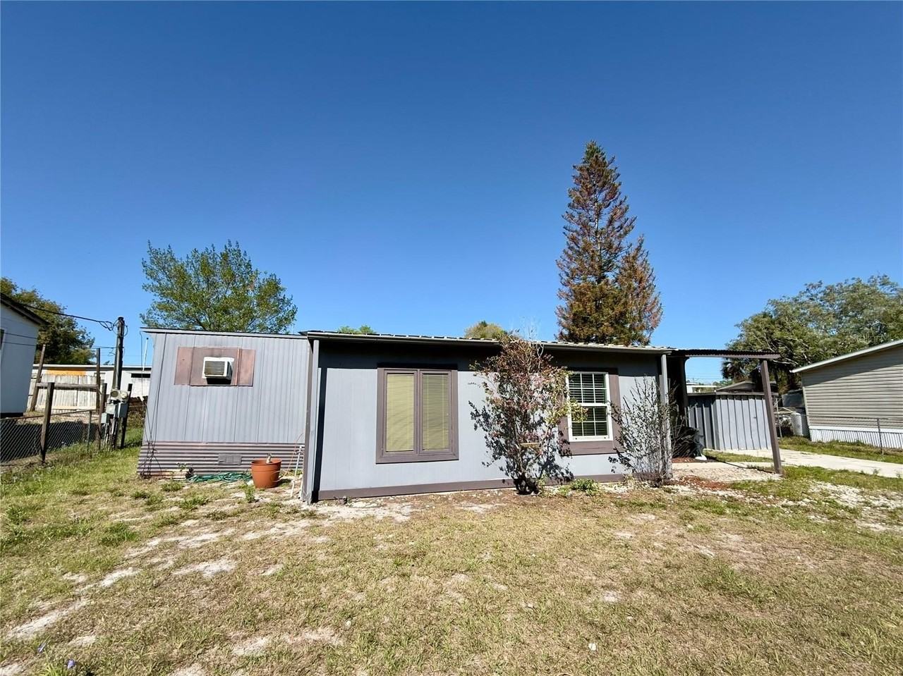 760 Bayou Dr - Photo 2 of 14