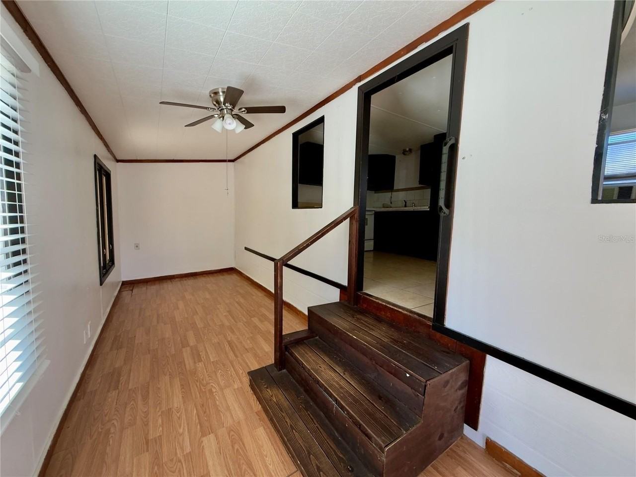760 Bayou Dr - Photo 3 of 14
