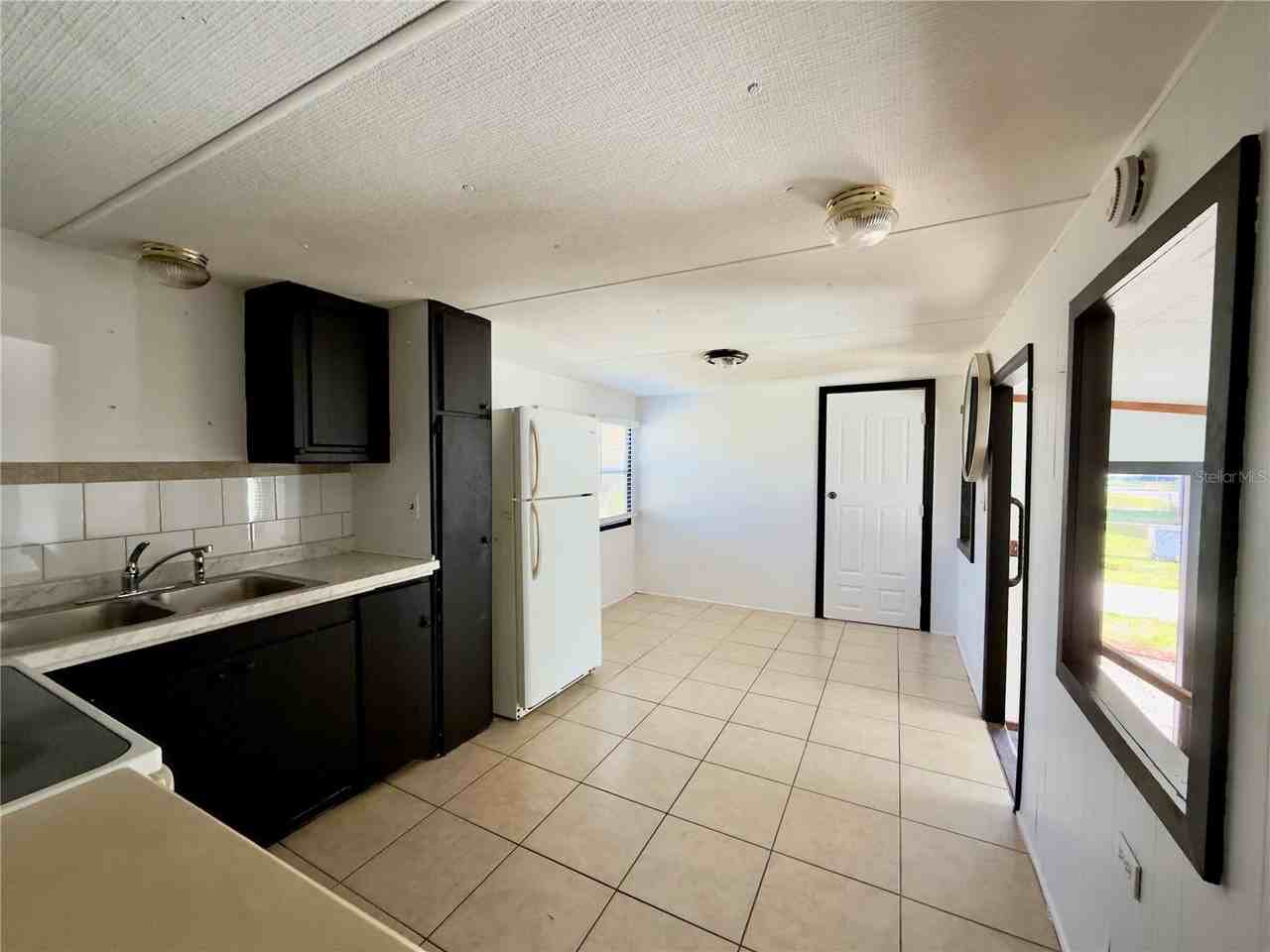 760 Bayou Dr - Photo 7 of 14