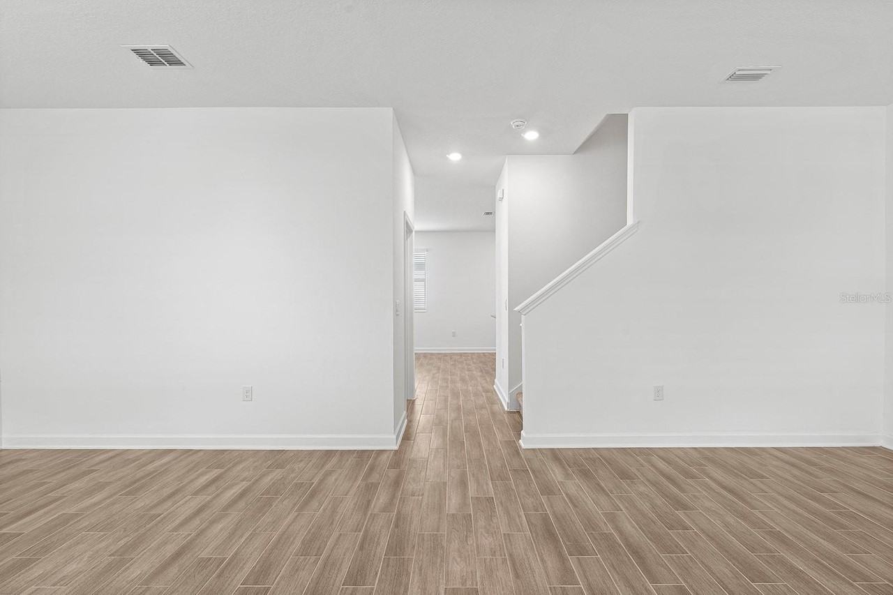 3053 Ella Way - Photo 6 of 36