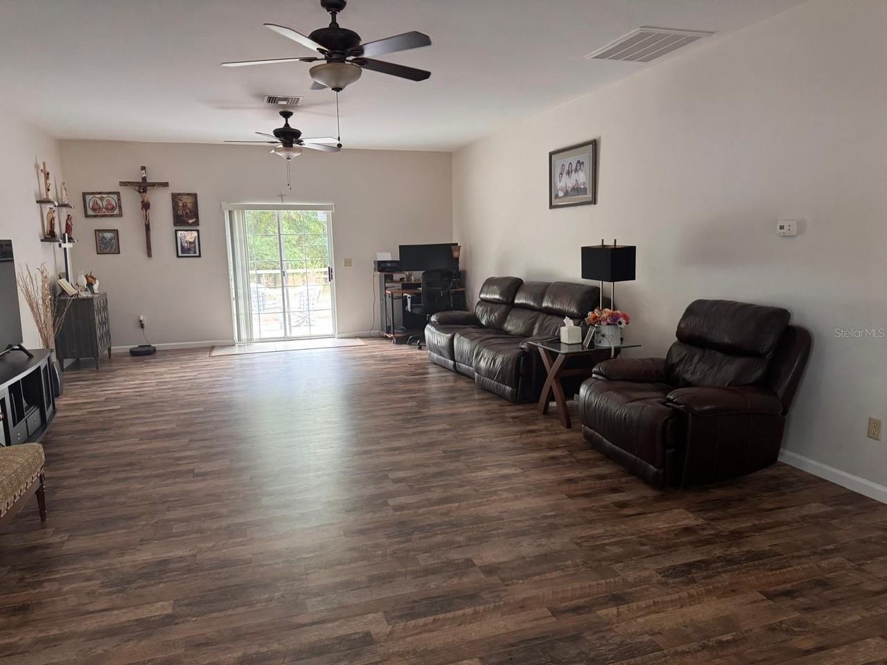 10625 Nw 14th St - Photo 6 of 22