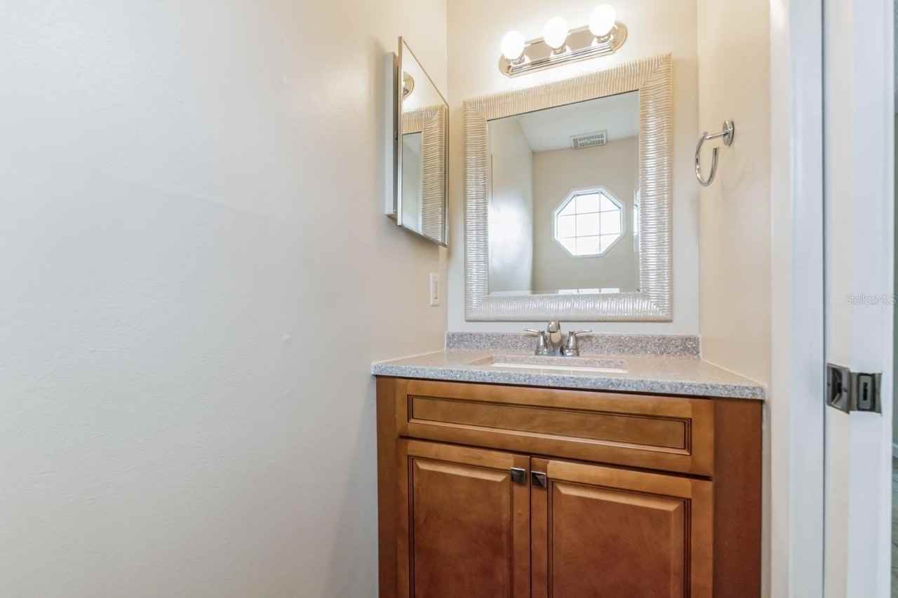 2748 Candlewood Ct - Photo 5 of 11