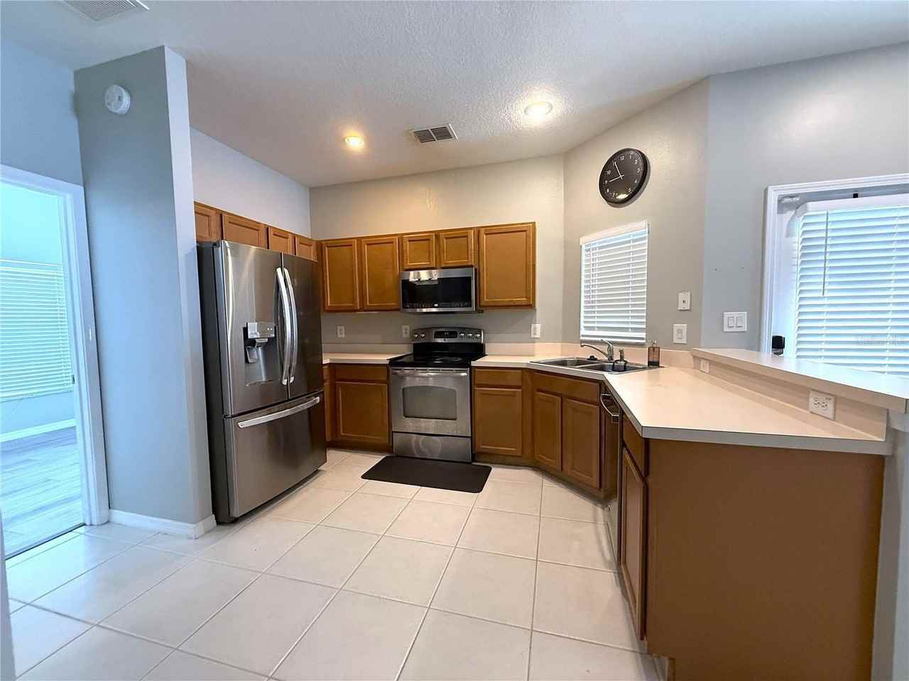 31203 Flannery Ct - Photo 5 of 34