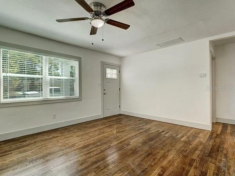 1411 34th Ave N - Photo 3 of 9