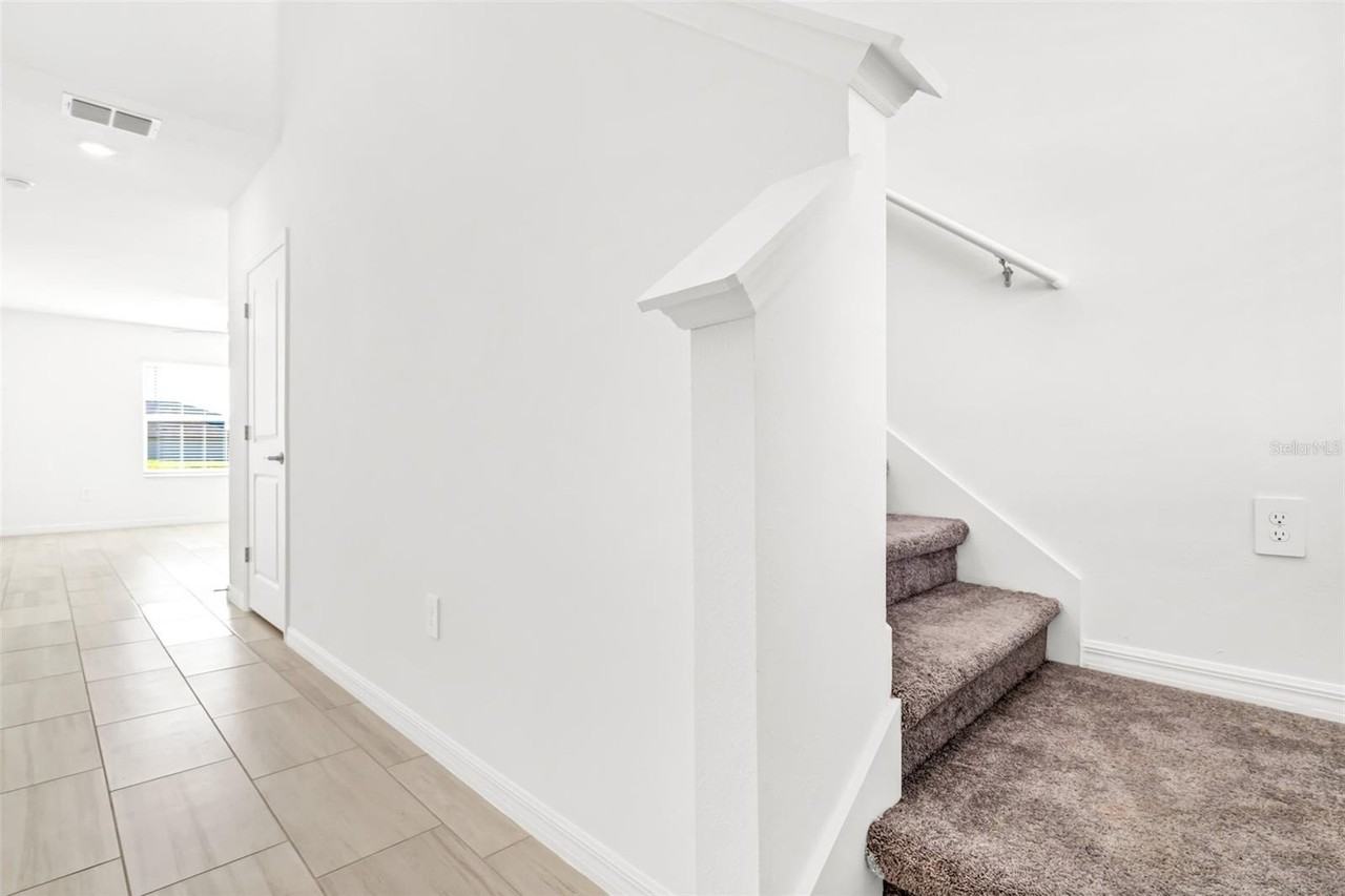 11672 Radiant Shore Loop - Photo 4 of 41