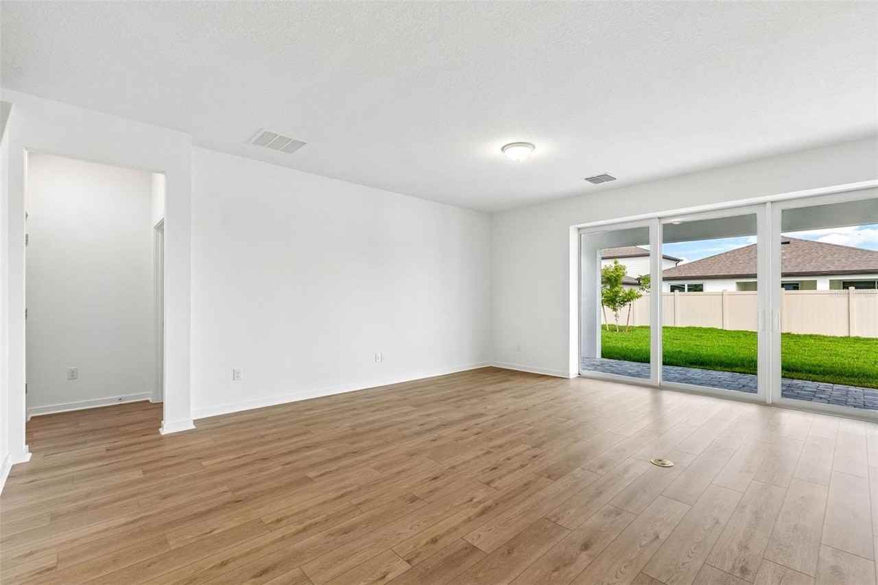 6669 ASBURY BARNES LANE - Photo 6 of 45