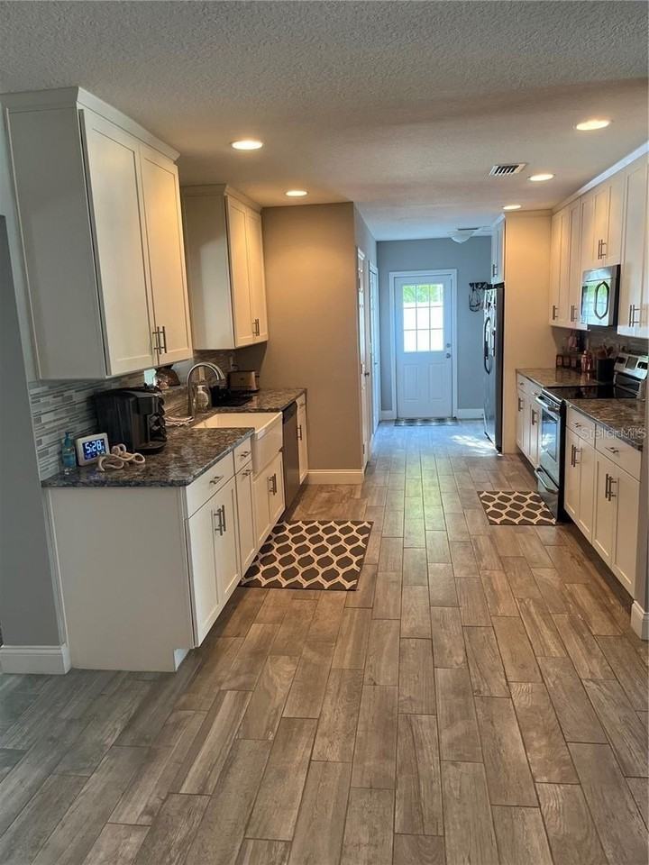 3314 Nakora Dr - Photo 4 of 20