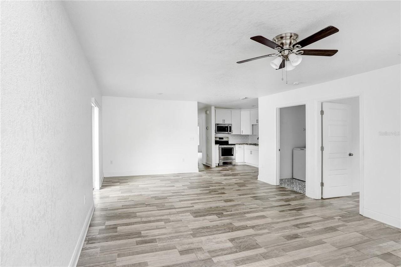 349 Honey Bee Ln - Photo 6 of 20