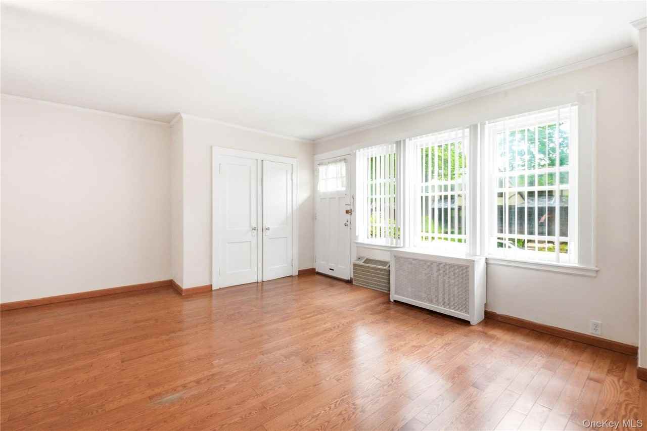 6799 Exeter St - Photo 5 of 28