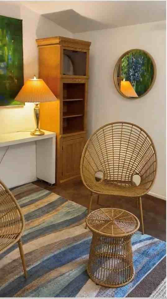 10 Woodchuck Ln - Photo 6 of 20