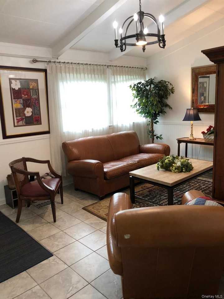 303 Old Town Rd - Photo 3 of 20