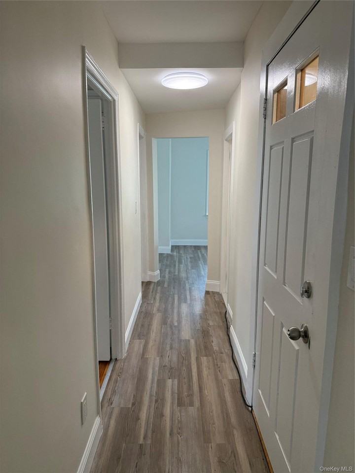 46 Locust Ave #2 - Photo 2 of 5