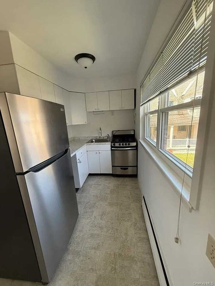 18 S Henry St #10-3 - Photo 6 of 16