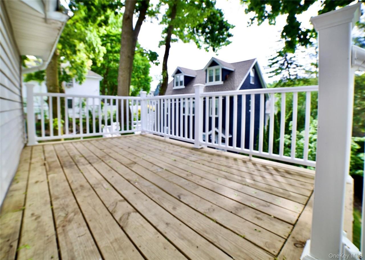 35 S Lawn Ave #3 - Photo 2 of 19
