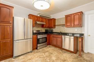 featured image of 53 Orchard St #2