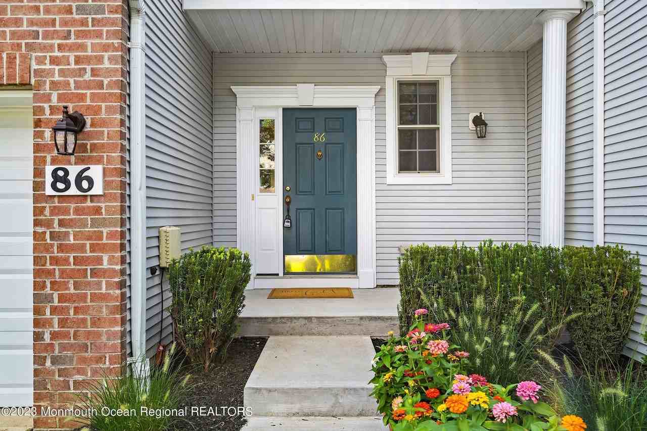 86 Deepwater Cir - Photo 3 of 44