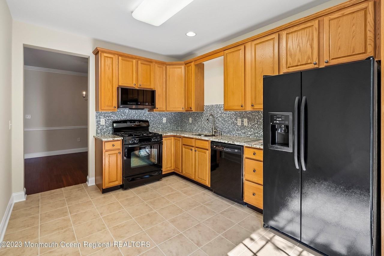 86 Deepwater Cir - Photo 6 of 44