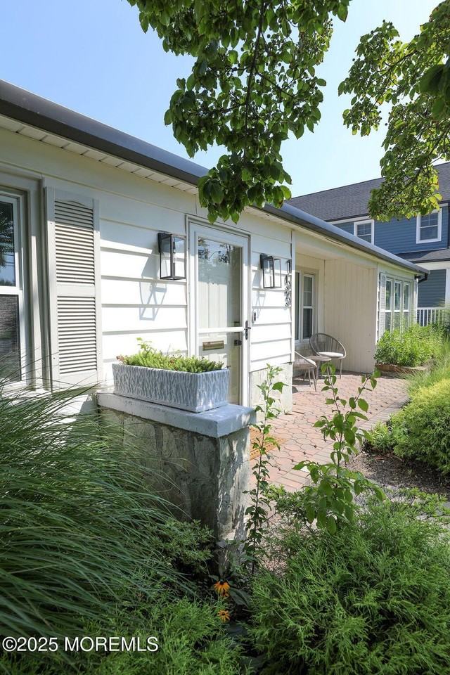 153 Atlantic Ave - Photo 3 of 46