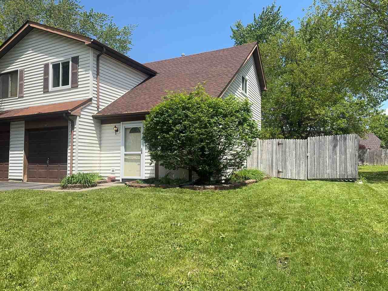3302 Acorn Ct - Photo 2 of 13