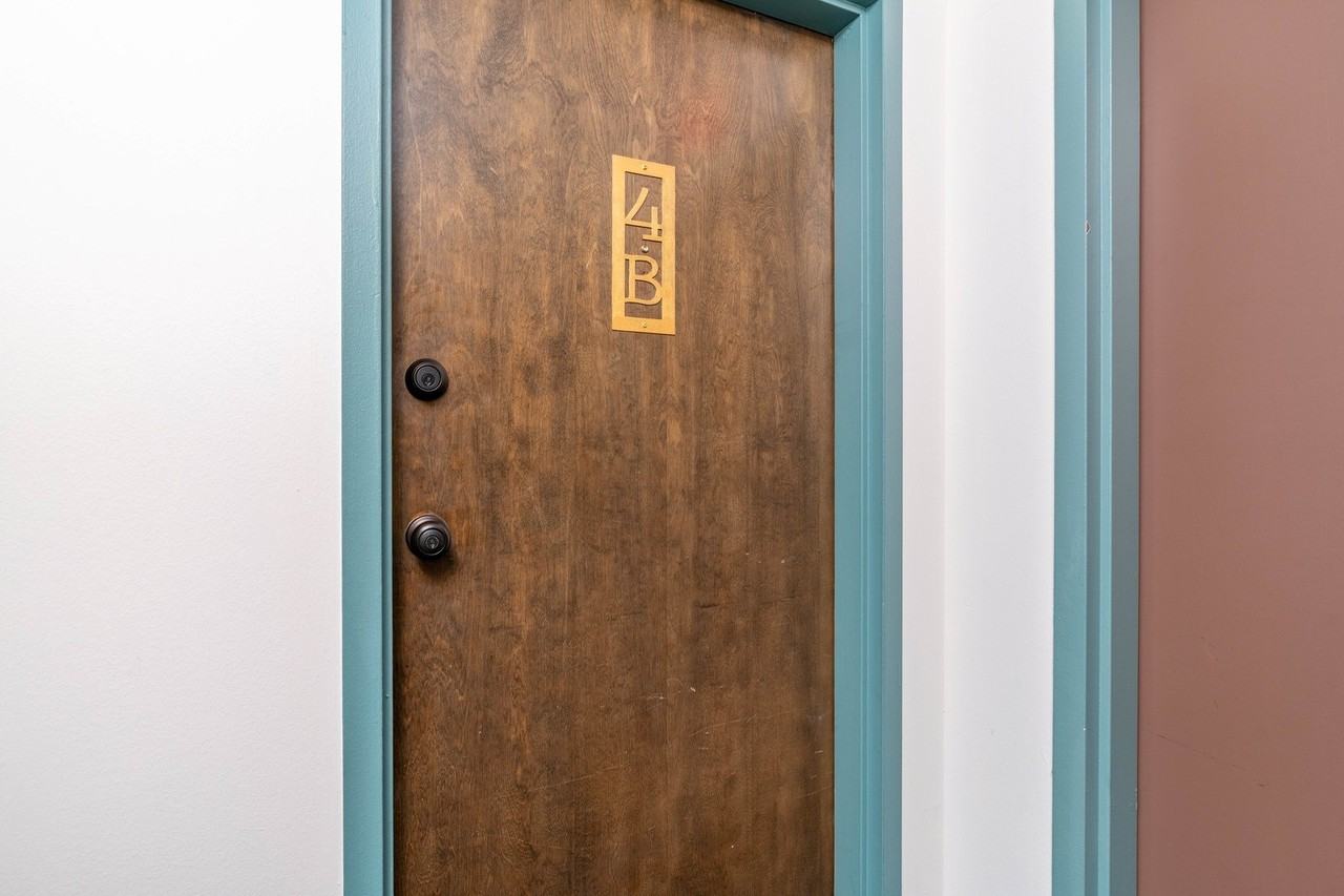 2211 S Highland Ave #4B - Photo 6 of 24