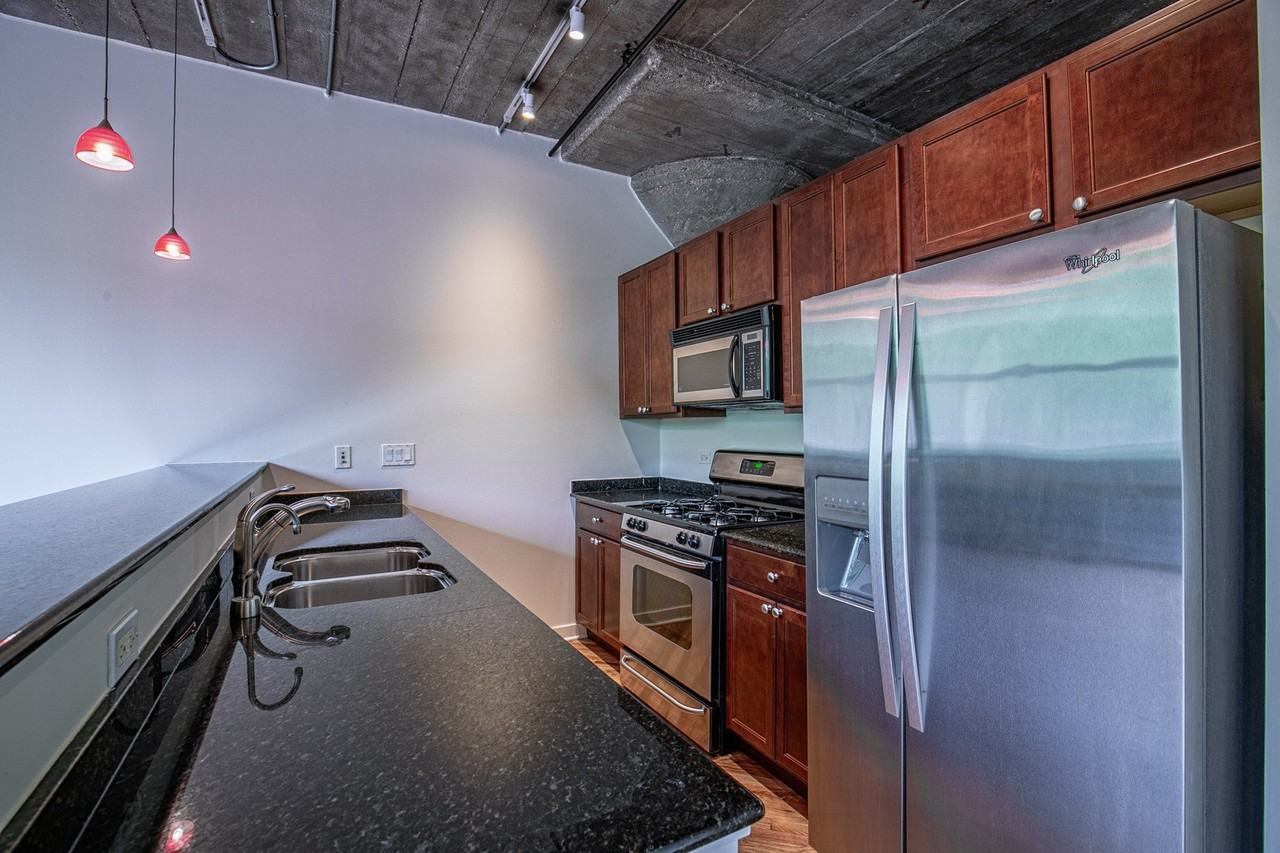 1071 W 15th St #245 - Photo 6 of 24
