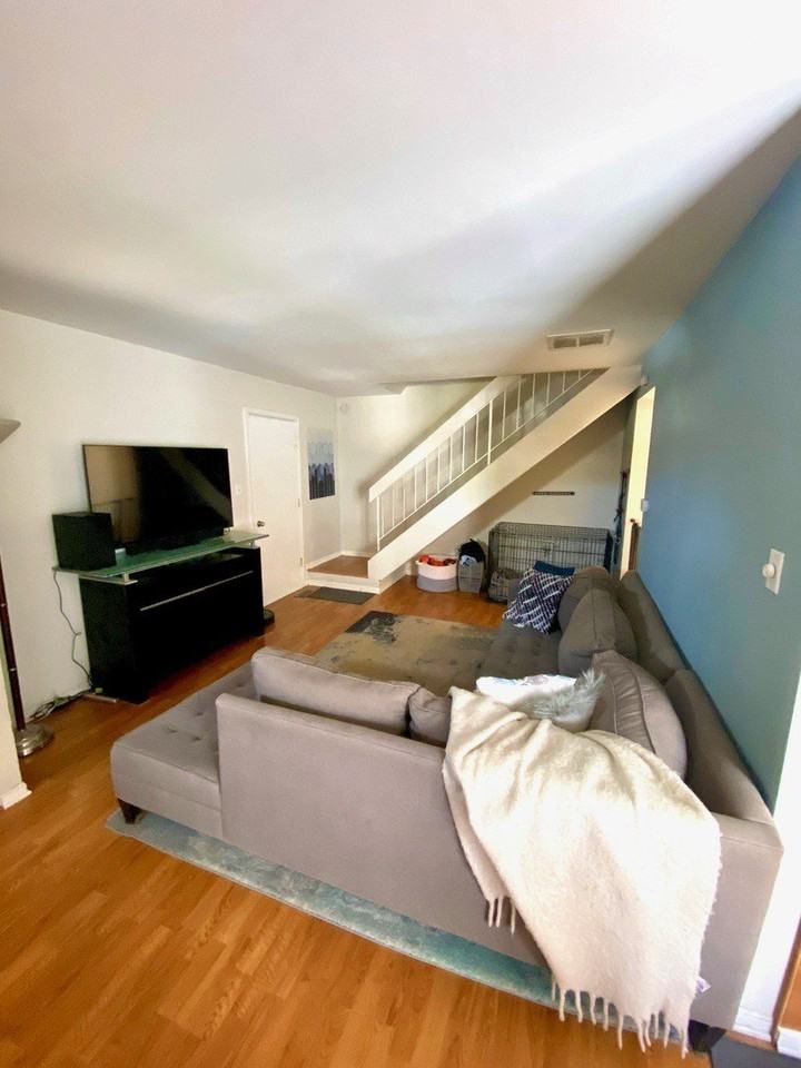2346 Old Kings Ct #2346 - Photo 2 of 13