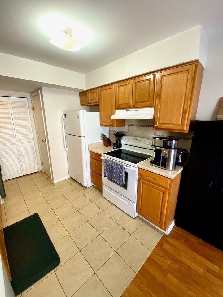 2346 Old Kings Ct #2346 - Photo 5 of 13