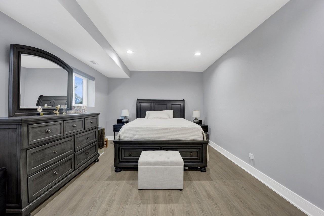 27W180 Cooley Ave #1 - Photo 7 of 12