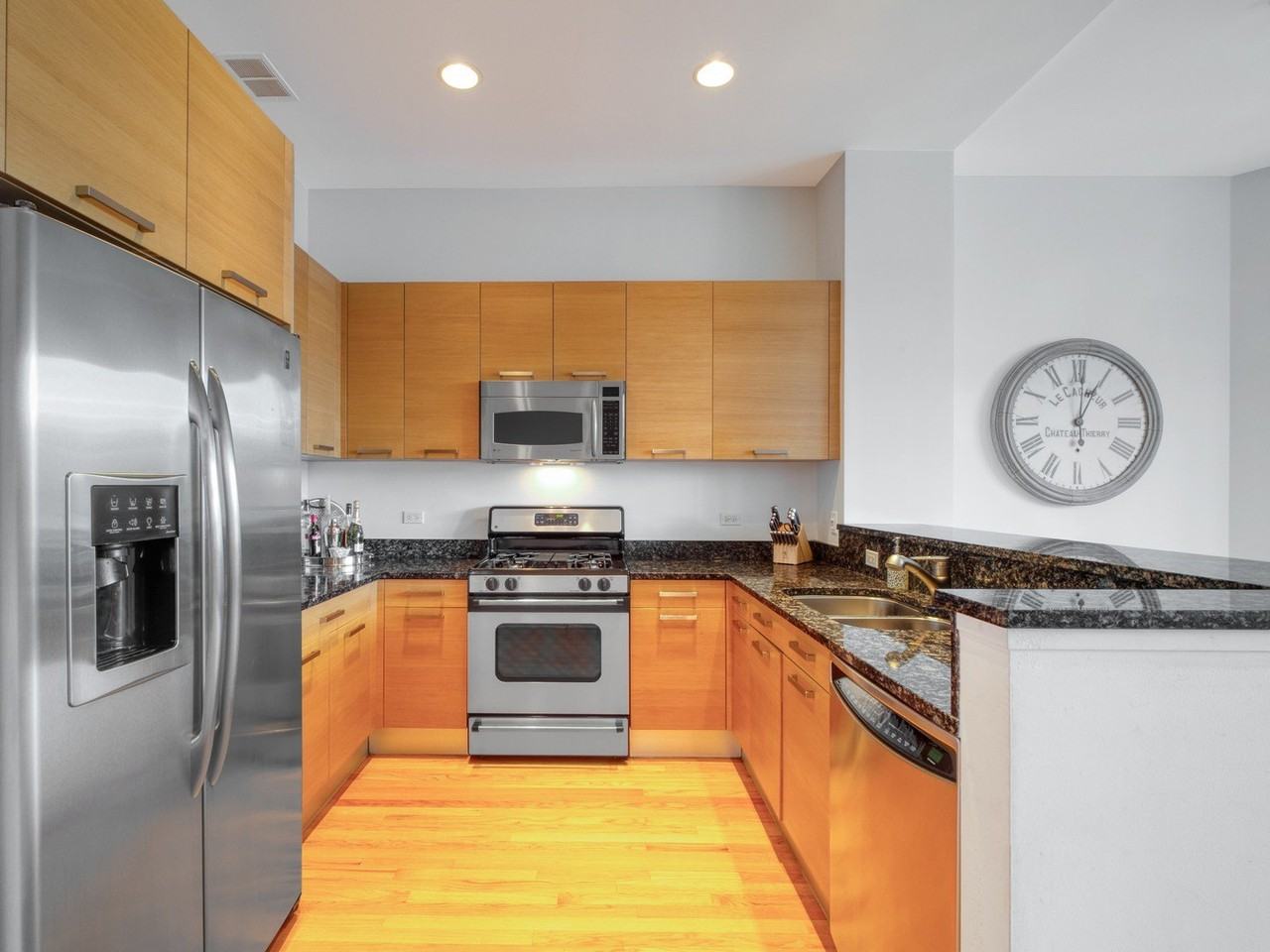 500 W Superior St #1113 - Photo 5 of 16
