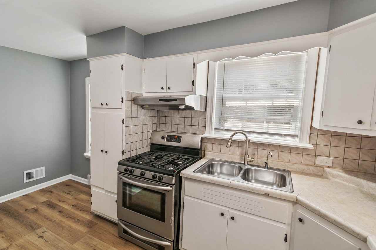 14336 S Harrison Ave - Photo 5 of 34