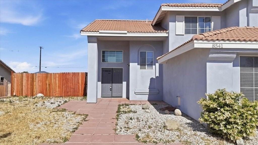 8541 Dove Creek Trl - Photo 5 of 42