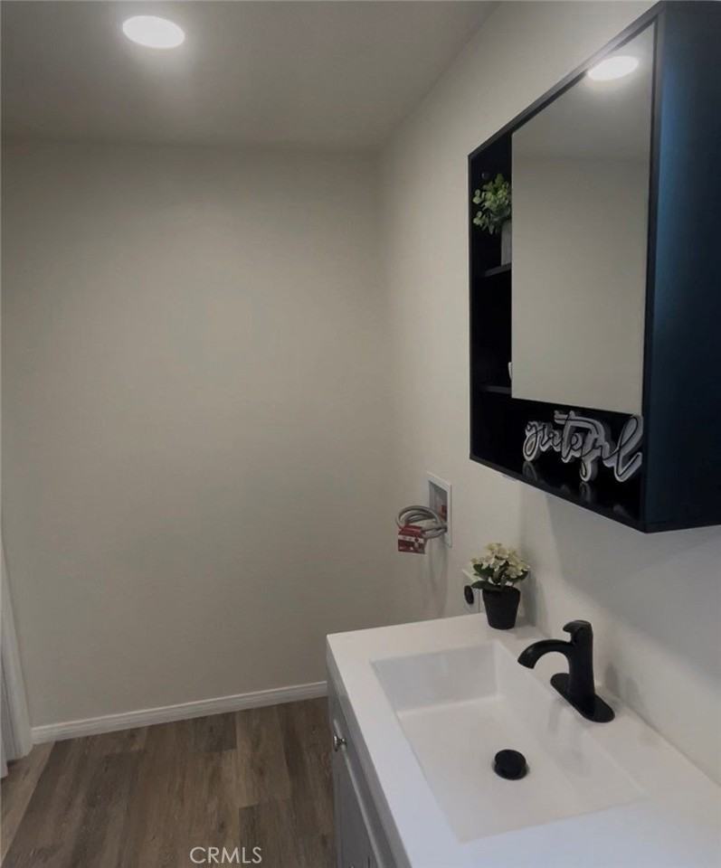 239 Myrtlewood Dr - Photo 3 of 18