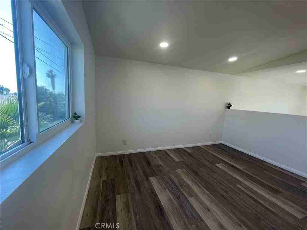 239 Myrtlewood Dr - Photo 5 of 18