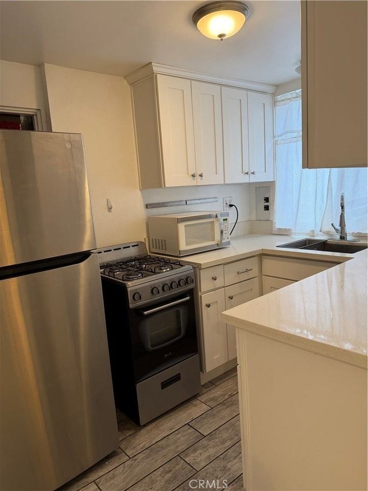 5425 D St - Photo 5 of 7