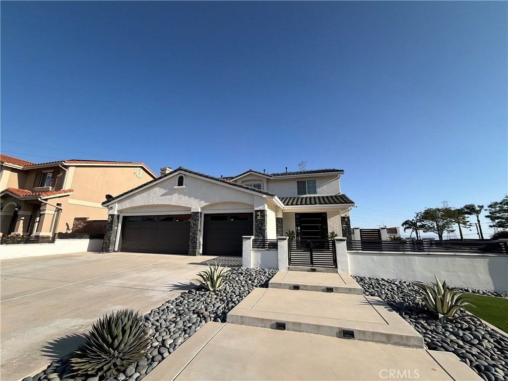 14933 Genoa Dr - Photo 2 of 30