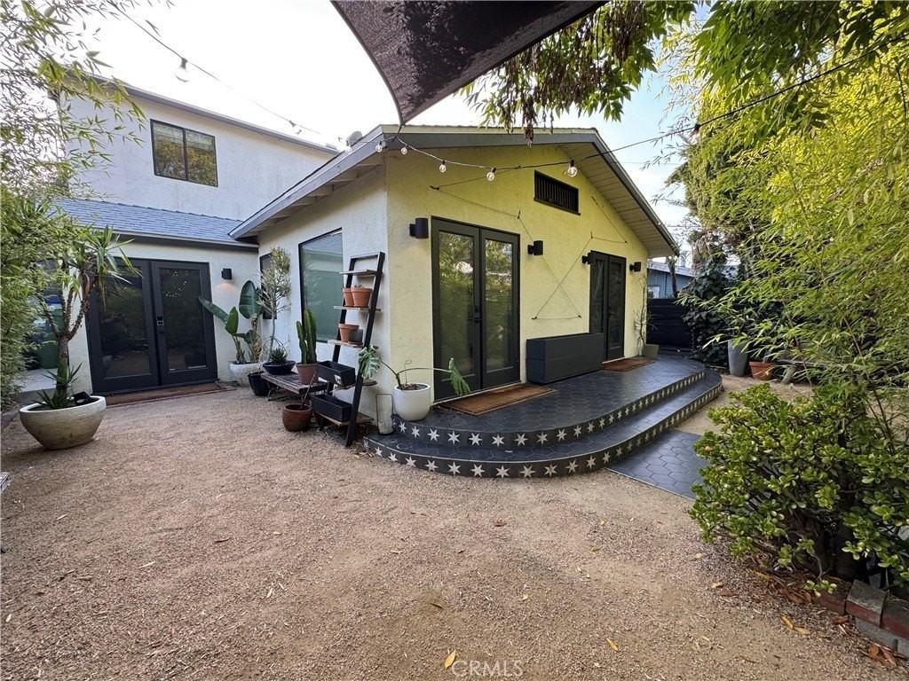 1900 Berkeley Ave - Photo 2 of 31