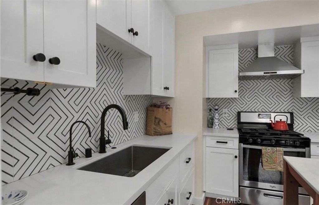 1900 Berkeley Ave - Photo 6 of 31