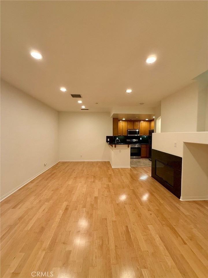 90 Dovetail - Photo 5 of 16