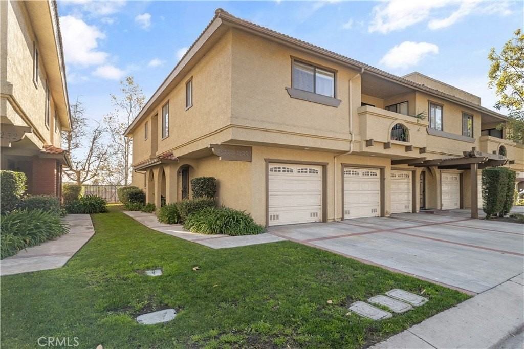 25224 Birch Grove Ln #3