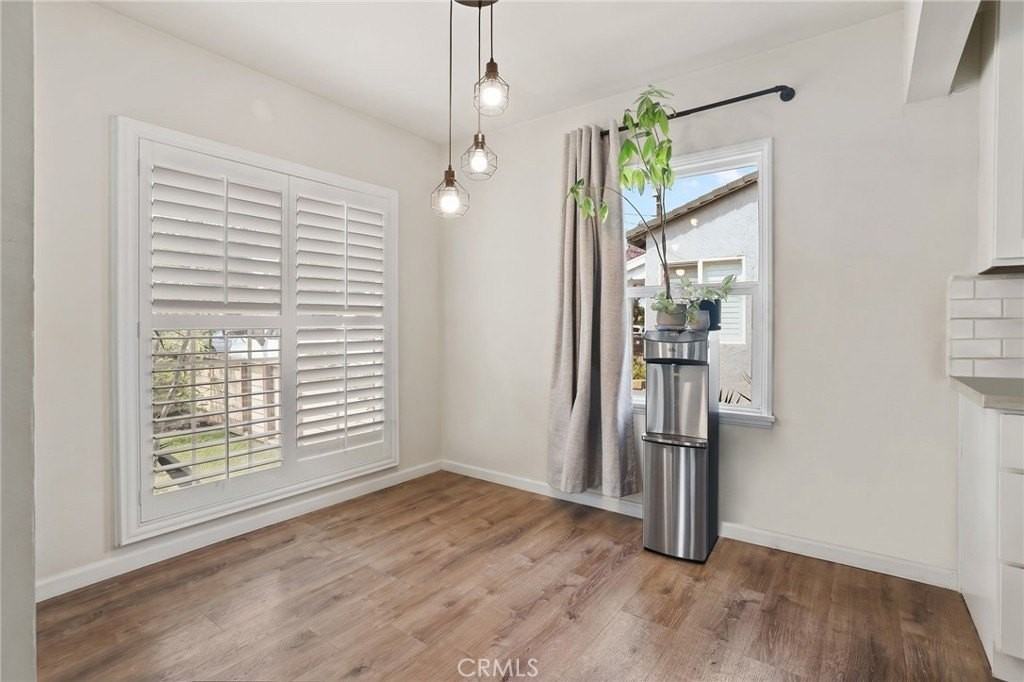 1319 E 68th St - Photo 4 of 10