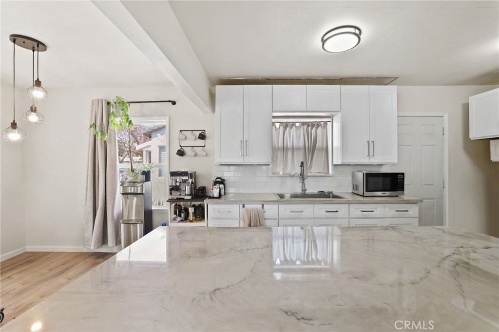 1319 E 68th St - Photo 5 of 10