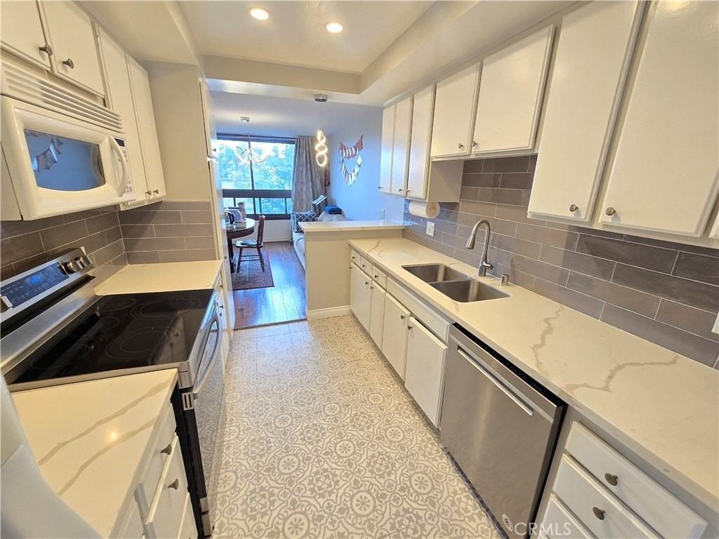 8828 Pershing Dr #121 - Photo 6 of 50