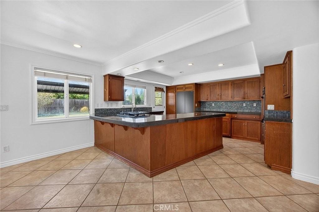 5761 Stradella Rd - Photo 6 of 25