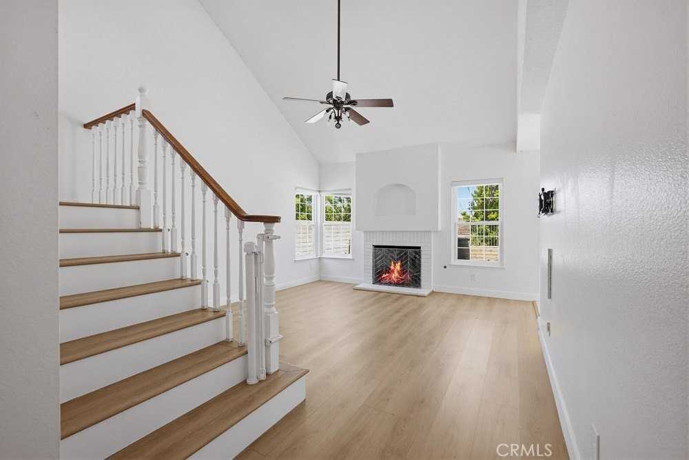 18063 Conestoga Ln - Photo 6 of 36
