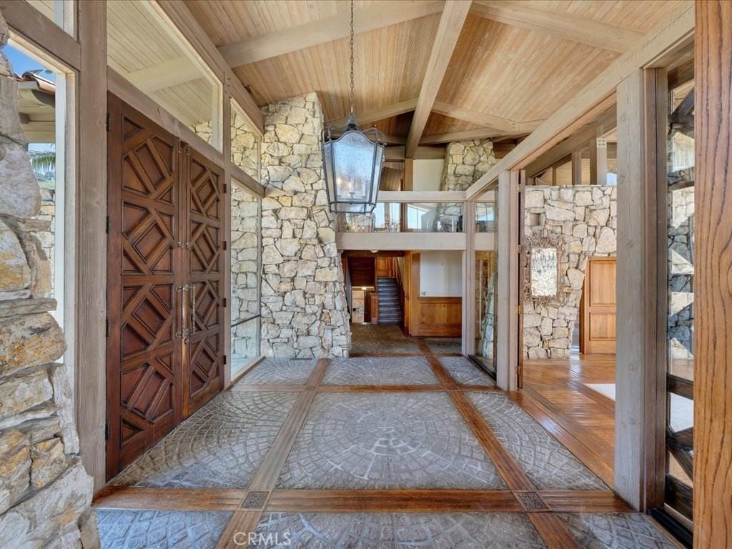 709 Paseo Del Mar - Photo 7 of 39