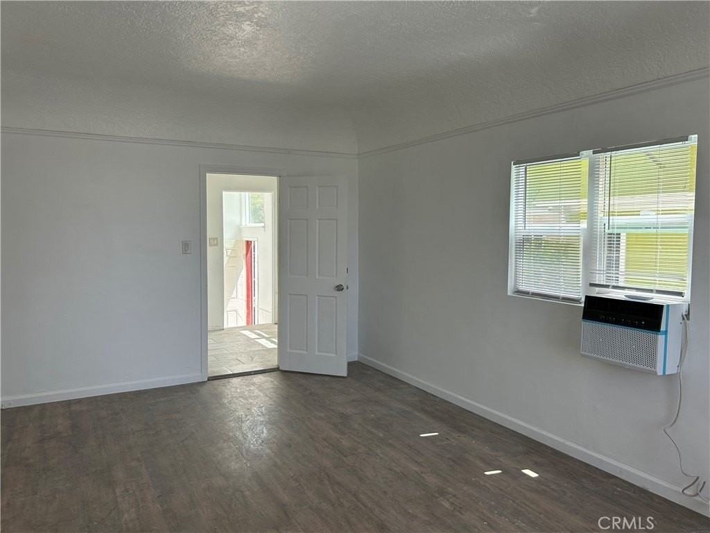 212 S Lake St - Photo 5 of 6