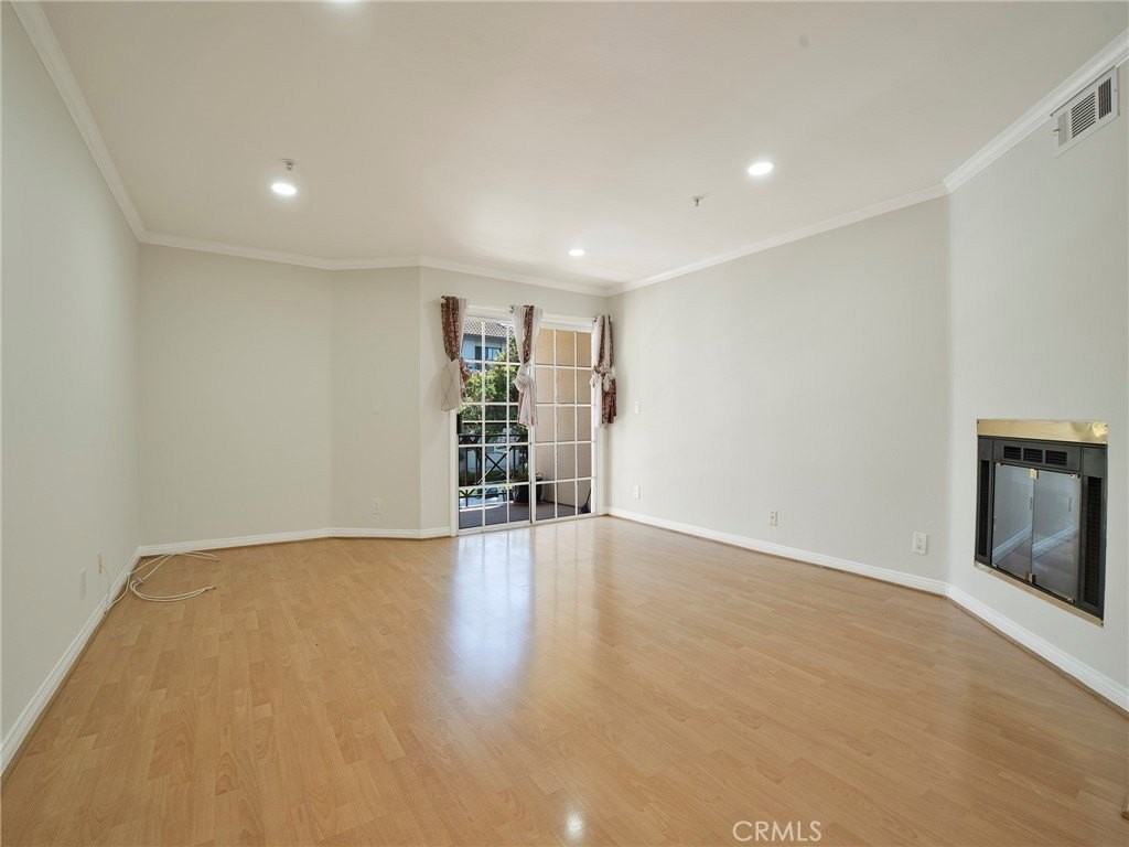1131 Campbell St #233 - Photo 6 of 26