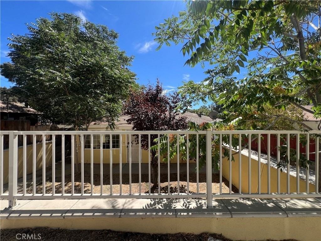 728 Catalina Trl - Photo 4 of 20
