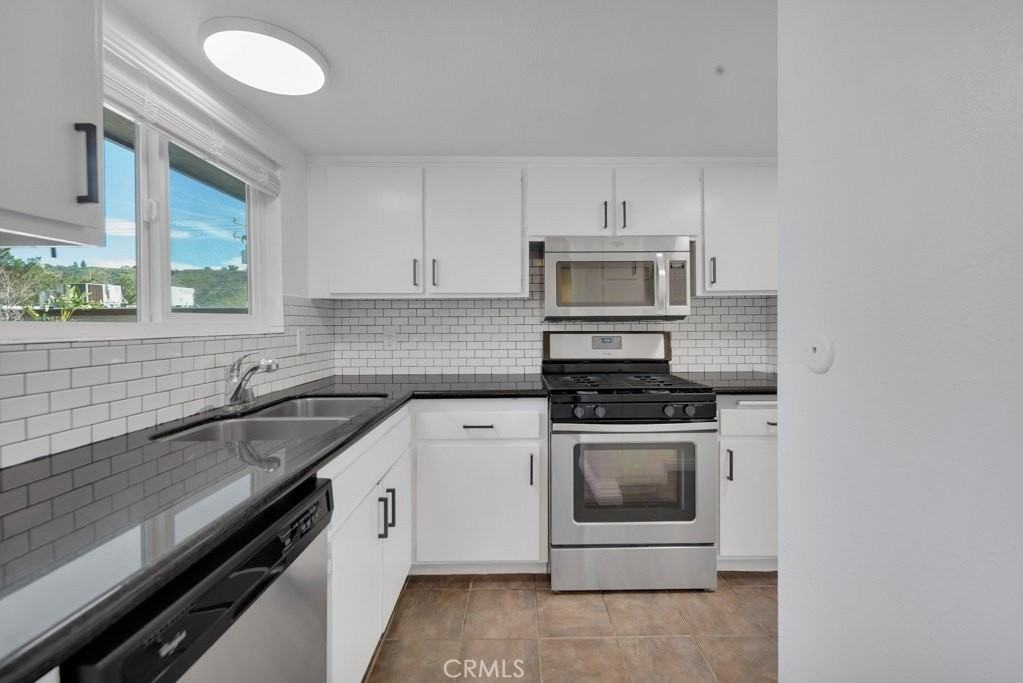 17847 Beneda Ln #16 - Photo 3 of 29